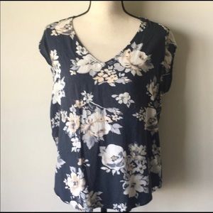 Old Navy Floral Flowy Tank Size Large